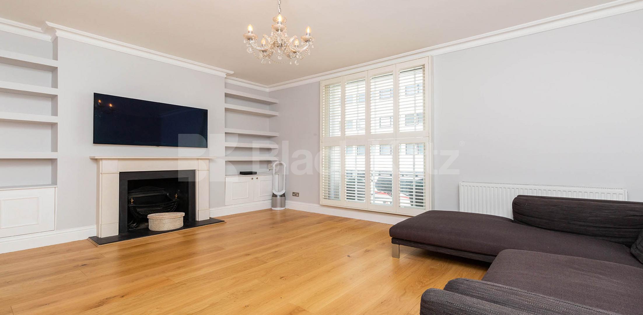 Stunning 3 bed 2 bath by Regents Park and Camden  Jamestown Road, Camden